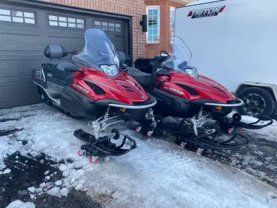 Selling (2) 2010 Yamaha RS Viking (VK) Professional machines 1000cc 4 stroke 120hp engine both with...