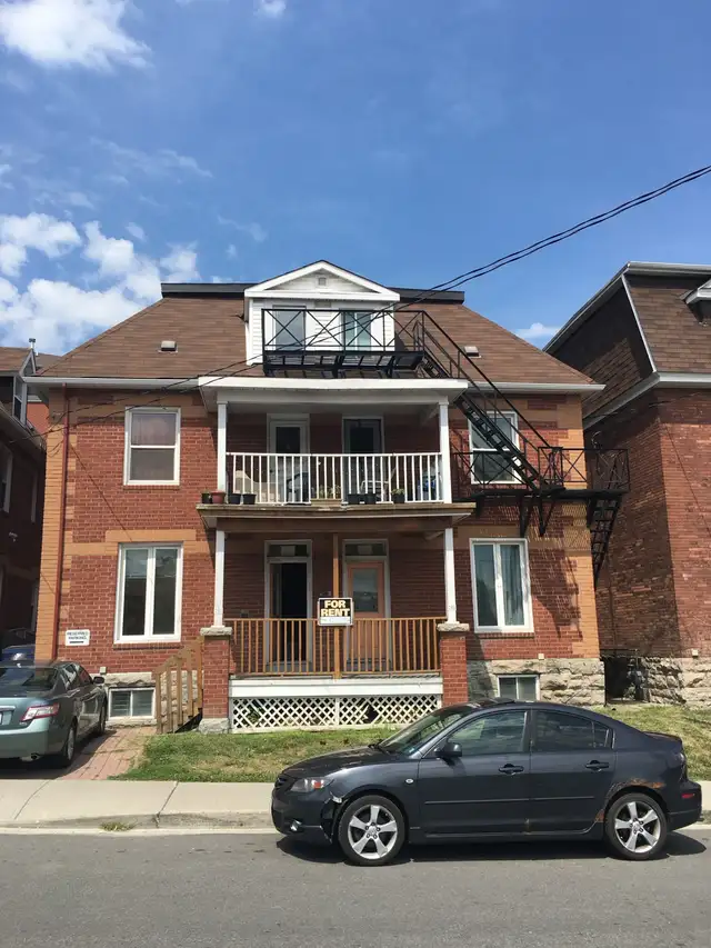 3 bedroom  STUDENT RENTAL