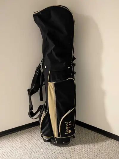 like new golf club set  in excellent condition, View more