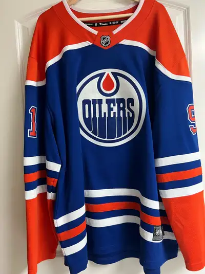 -In new condition Edmonton Oilers “Kane” home jersey. -Jersey was only wore a handful of times. Well...