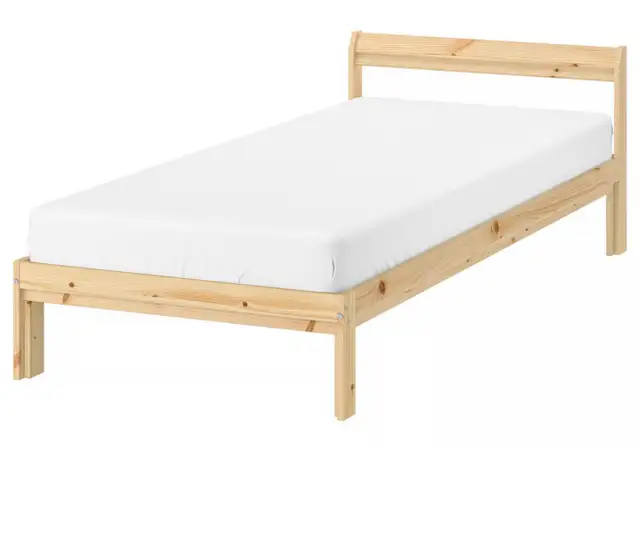 Twin Bed with foam mattress62863285565954121
