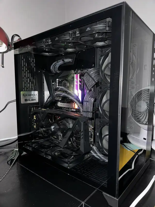 i9-9900K / RTX 2080 Ti / 32GB / 5TB SSD in Desktop Computers in Edmonton - Image 2
