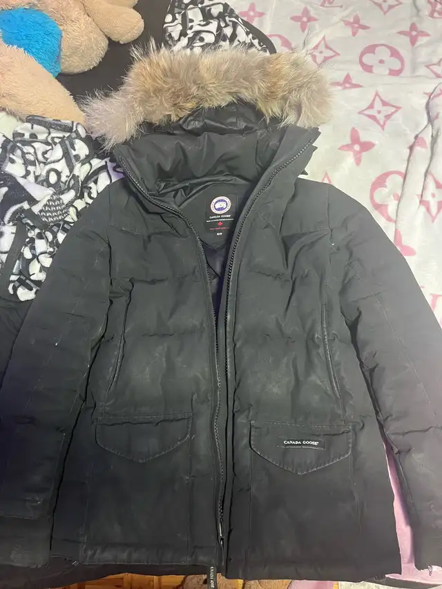 Canada Goose Down Parka - Black in Women's - Tops & Outerwear in Mississauga / Peel Region - Image 2