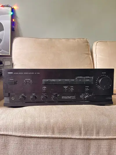 Yamaha AX-700U Natural Sound stereo integrated amplifier, View more