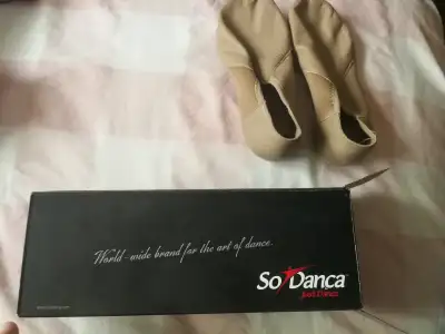 Youth Jazz Shoes - Size 5L, View more