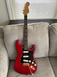 1998 Fender Deluxe Stratocaster Crimson Red Transparent Ash 