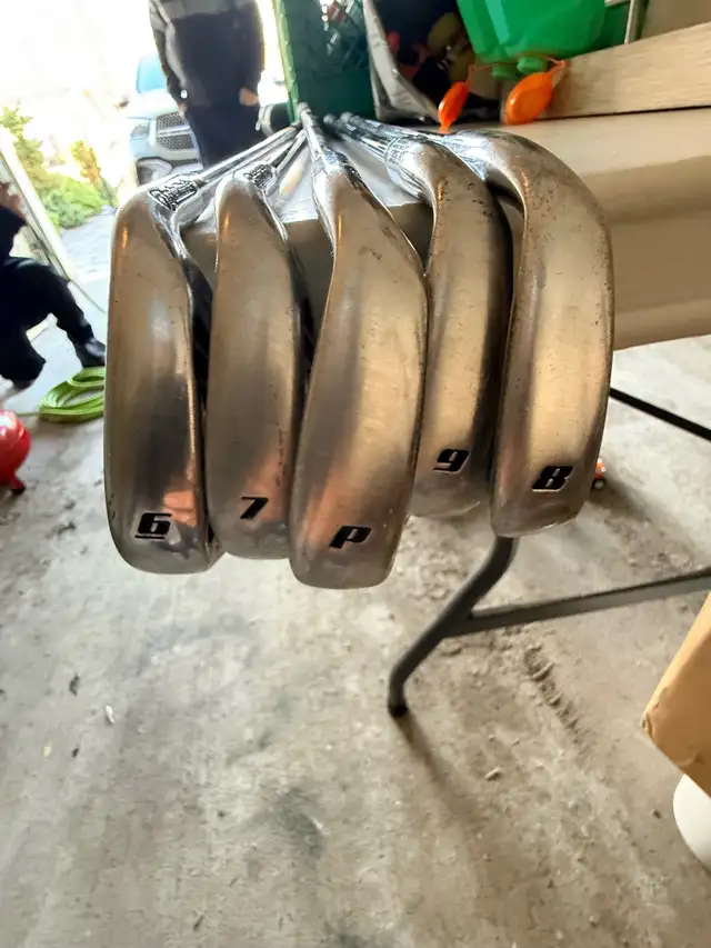 TaylorMade Burner Iron Set in Golf in Markham / York Region - Image 7