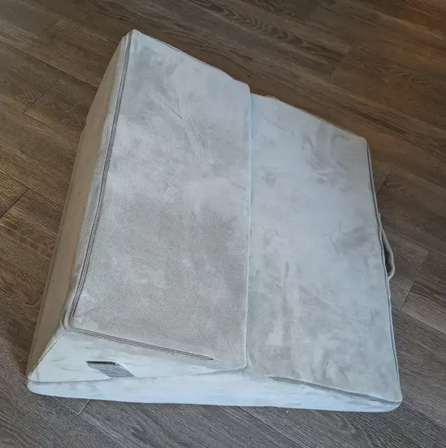 Oreiller cale de lit – Réglable en mousse à mémoire de forme in Beds & Mattresses in City of Montréal - Image 6