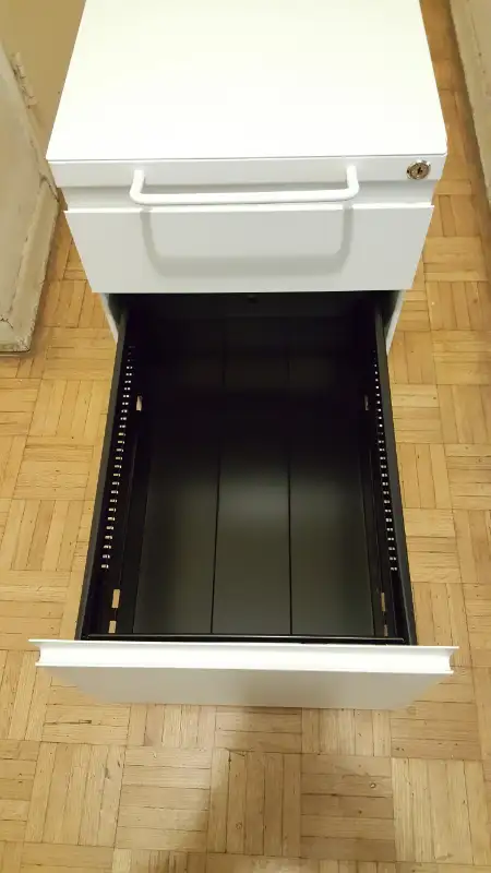 2 Drawer File Haworth Cabinet in Hutches & Display Cabinets in City of Toronto - Image 4