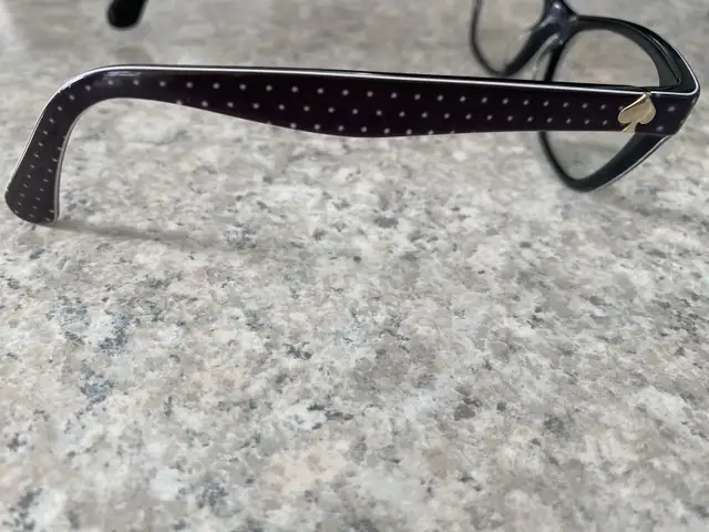 Kate Spade Eyewear in Other in Kawartha Lakes - Image 4