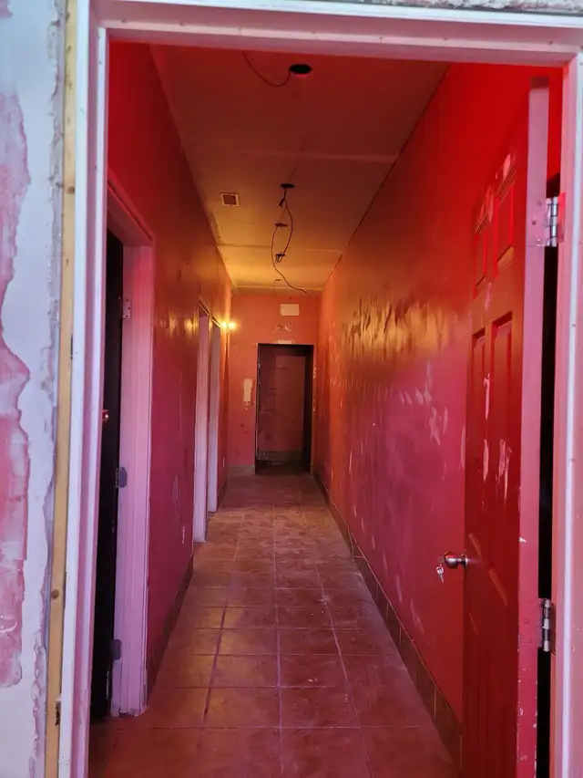 Reliable & Professional Handyman Services – Affordable Rates! in Renovations, General Contracting & Handyman in Calgary - Image 3