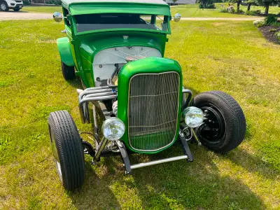 1929 ford On a 1932 Boxed frame Rebuilt 302 (30 over) with a T 5 Transmission New Edelbrock carb New...