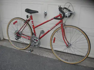 Medium size Venture LeMans 12 speed Road Bike, View more