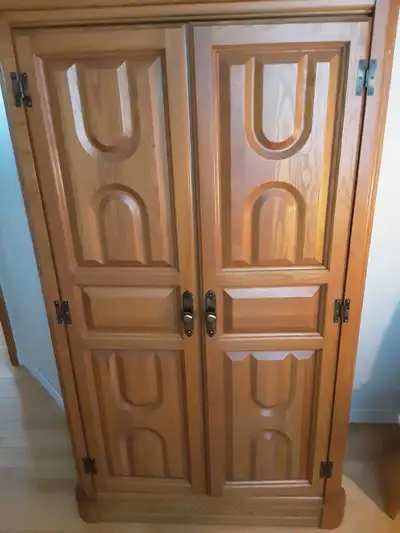 Armoire  en orme, View more