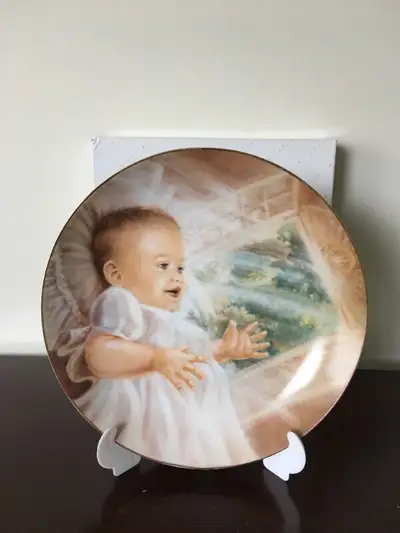 Baby’s 1st exquisitely painted collectable plate. Unisex. Porcelain, with 22K. Gold trim. Customize...
