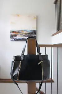 Michael Kors Black Leather & Suede Handbag, Shoulder Bag, Purse.