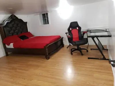 COLOC - LARGES CHAMBRES PRIVÉES, TOUT ÉQUIPÉ, WIFI, ÉLECTRICITÉ, etc. - MÉTRO VERDUN DISPONIBLE MAIN...