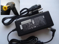 HP COMPAQ 90W AC Adapter PPP014S 0220A1890 324816-003 325112-001
