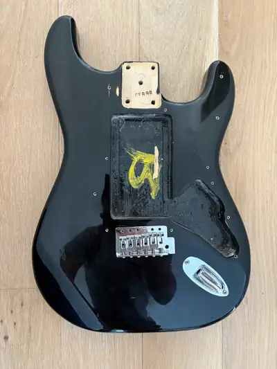 90s Aria strat body, View more