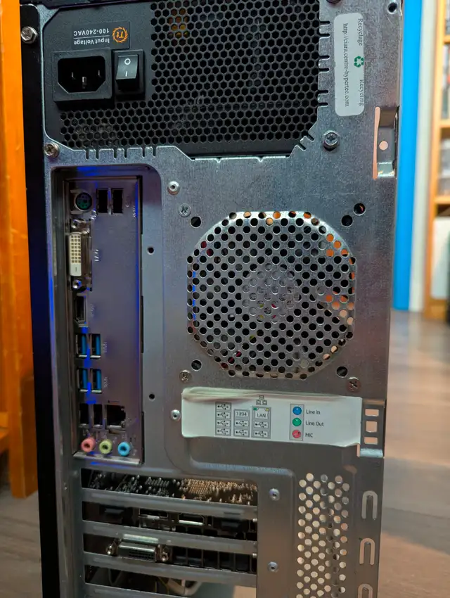 Gaming pc in Desktop Computers in Napanee - Image 5