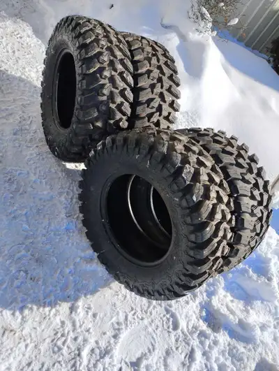 This set of radial tires, sized at 30x11.00R15 (near new) and perfect for your Polaris buggy or ATV....