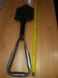 Ames 91 entrenching tool