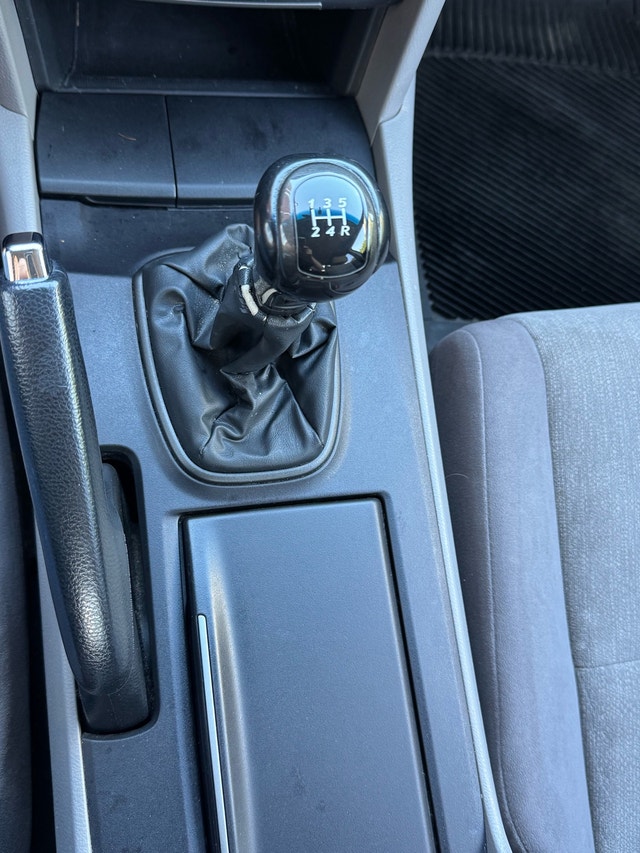 Honda Accord manuelle 4 cylindres — photo 5