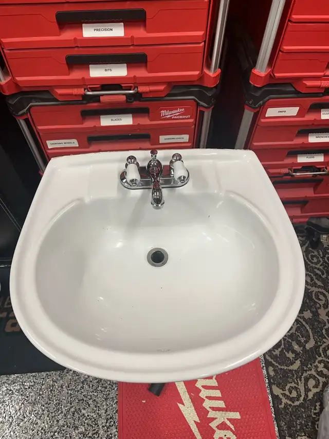 Bathroom Sink 64840214675841123