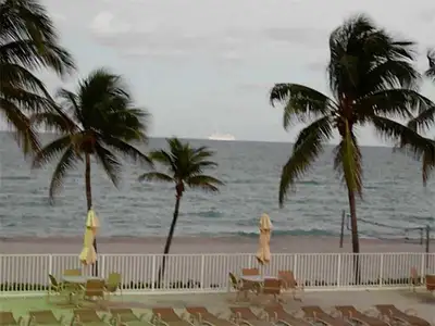 Gorgeous 1 Bedroom Waterfront Apartment in Florida for Rent!, View more