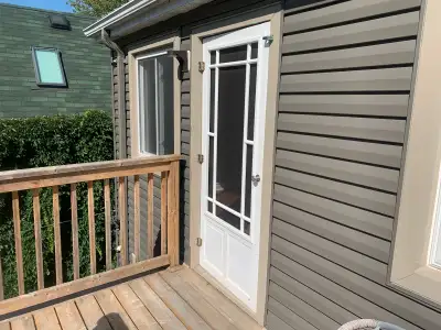 2 bedroom apartment available August 1st
