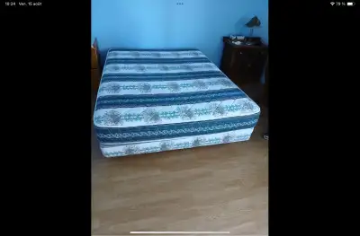 Lit Queen, View more