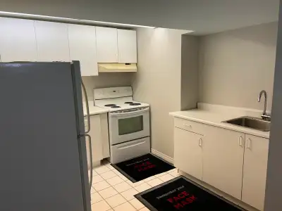 2 Private Room in basement