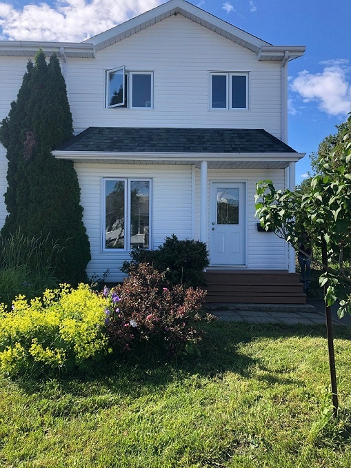 Superbe Jumelé rénové à vendre Rimouski Maisons à vendre