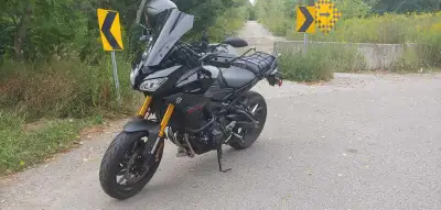 Mint condition. Black 2016 Yamaha FJ09 with only 22,000km. Touring, sport and original windscreens....