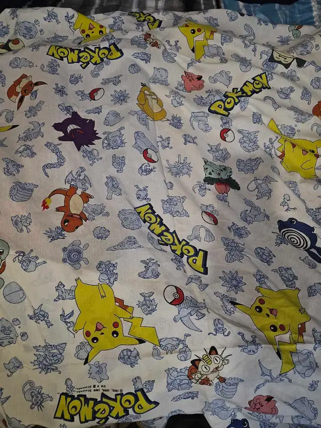 Pokemon Twin Sheet in Bedding in City of Toronto - Image 4