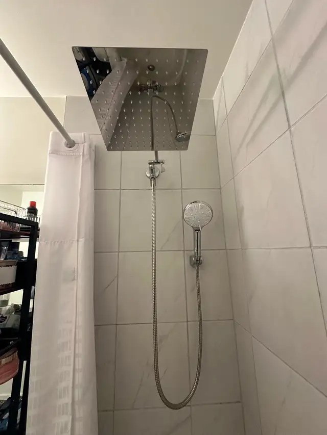 Plumber service431102818696581121