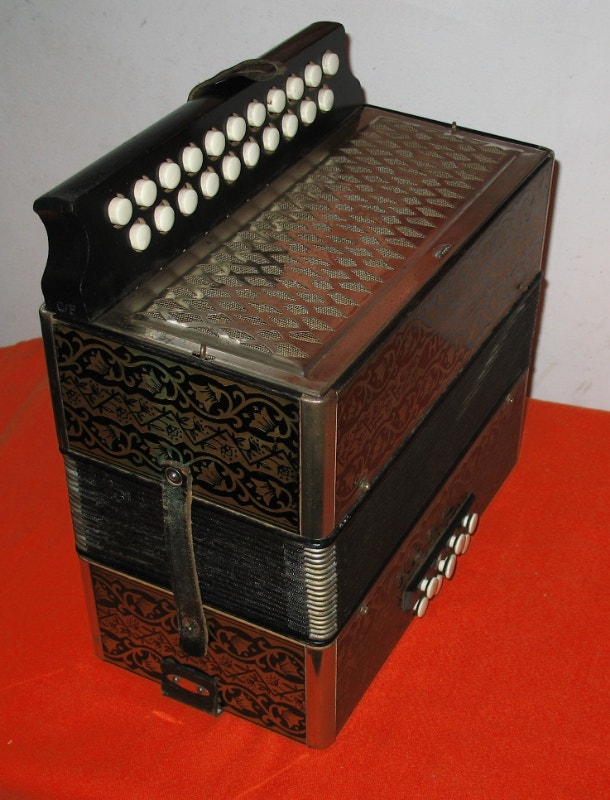 Accordion 2 Row Hohner Vienna Pokerwork In C/F Arts & Collectibles