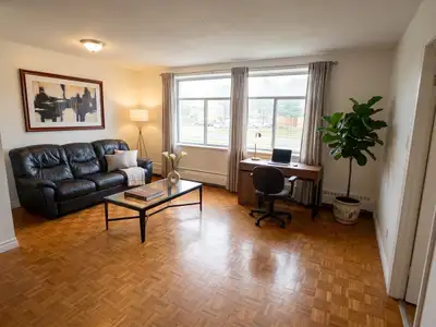 Sharing accommodation available for 1 male in a 2 BHK apartment Location: *90 york gate blvd, North...