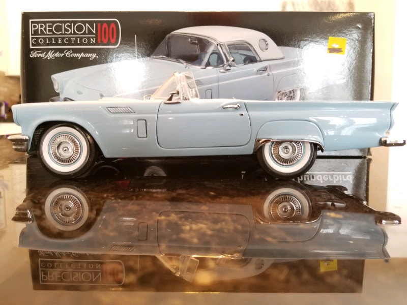 1:18 Diecast Precision 100 1957 Ford Thunderbird Convertible B 