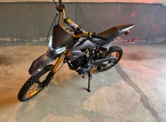 150cc evoque dirtbike in Dirt Bikes & Motocross in City of Toronto