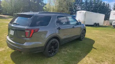 2019 ford explorer sport. Excellent shape lady driven hwy kms always serviced every 5000 kms . New b...