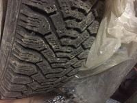 Used Tires like new on the black rims 195/60/R 15 M+S Goodyear