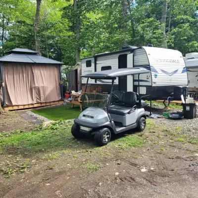 Roulotte Springdale 2010BH – 2022 (acheté neuf en 2023) Saisonnier au Chalet Camping Lac Saint-Augus...