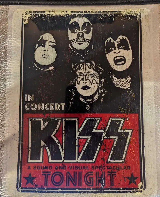 Kiss iron on in Arts & Collectibles in Hamilton - Image 3
