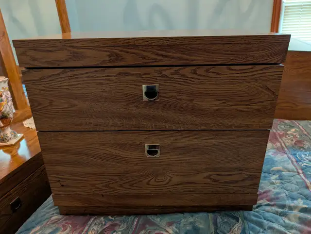 Vintage Canadian Made 6 Piece Bedroom Set in Dressers & Wardrobes in City of Toronto - Image 3