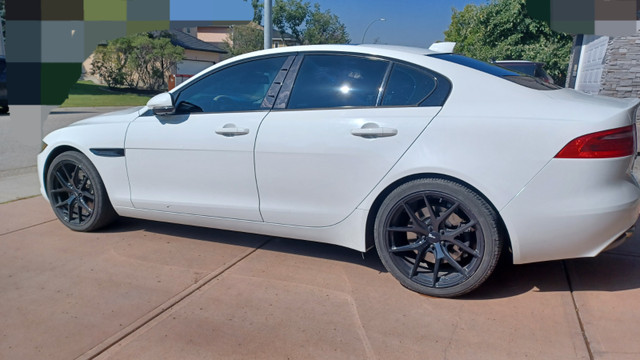 2017 Jaguar XE AWD in Cars & Trucks in Calgary - Image 3