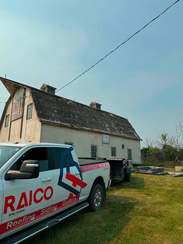Professional Roofing Services – Free Estimates! in Roofing in Calgary - Image 11