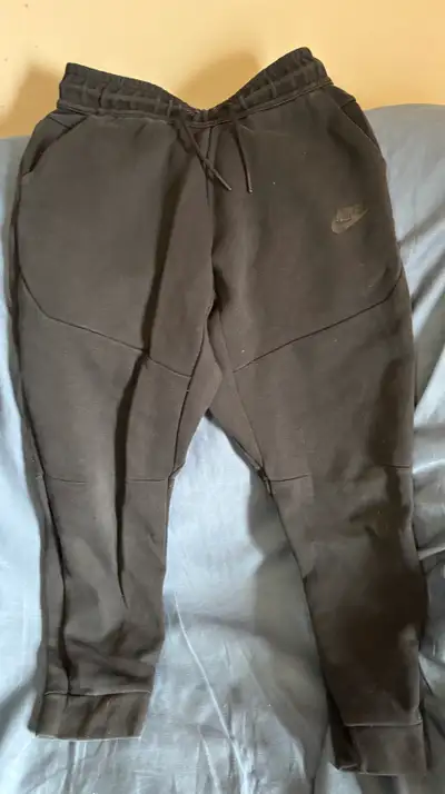 Boys Nike Tech Sweats, View more