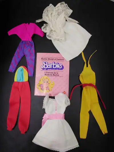 《 Barbie Superstar Era Fashion Lot 》, View more