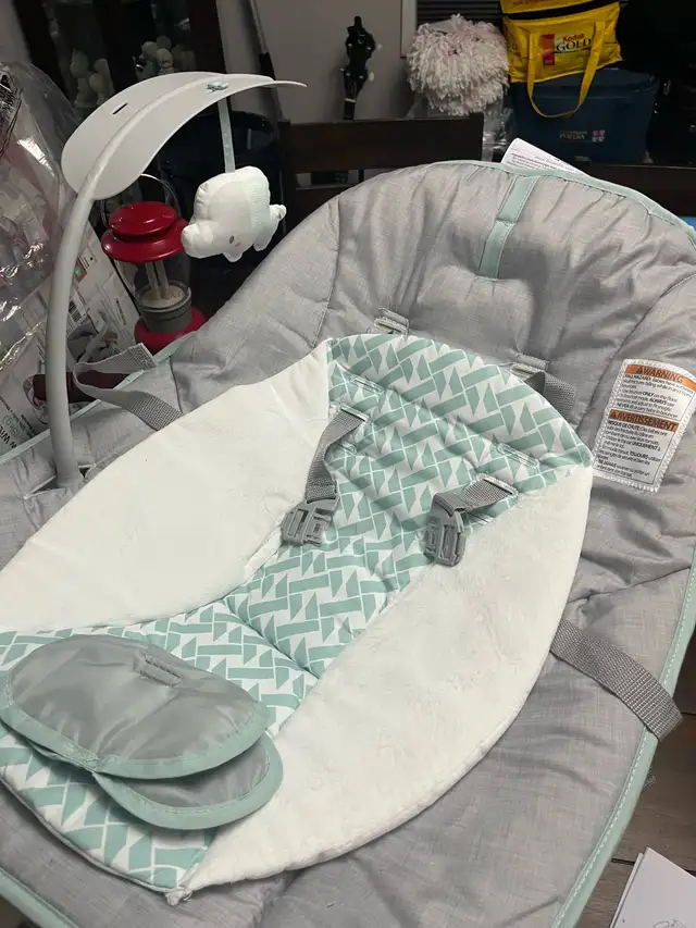 Ingenuity 3-in-1 Baby Rocker Chair in Feeding & High Chairs in London - Image 3